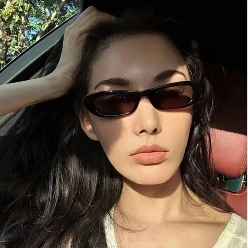 New Retro Oval Frame Sunglasse - Street Fashion Shoot 评论和价格